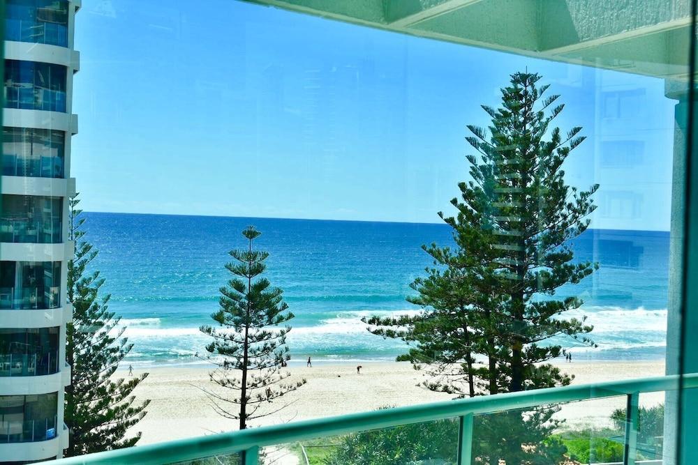 Emerald Sands Holiday Apartments Surfers Paradise Exterior foto