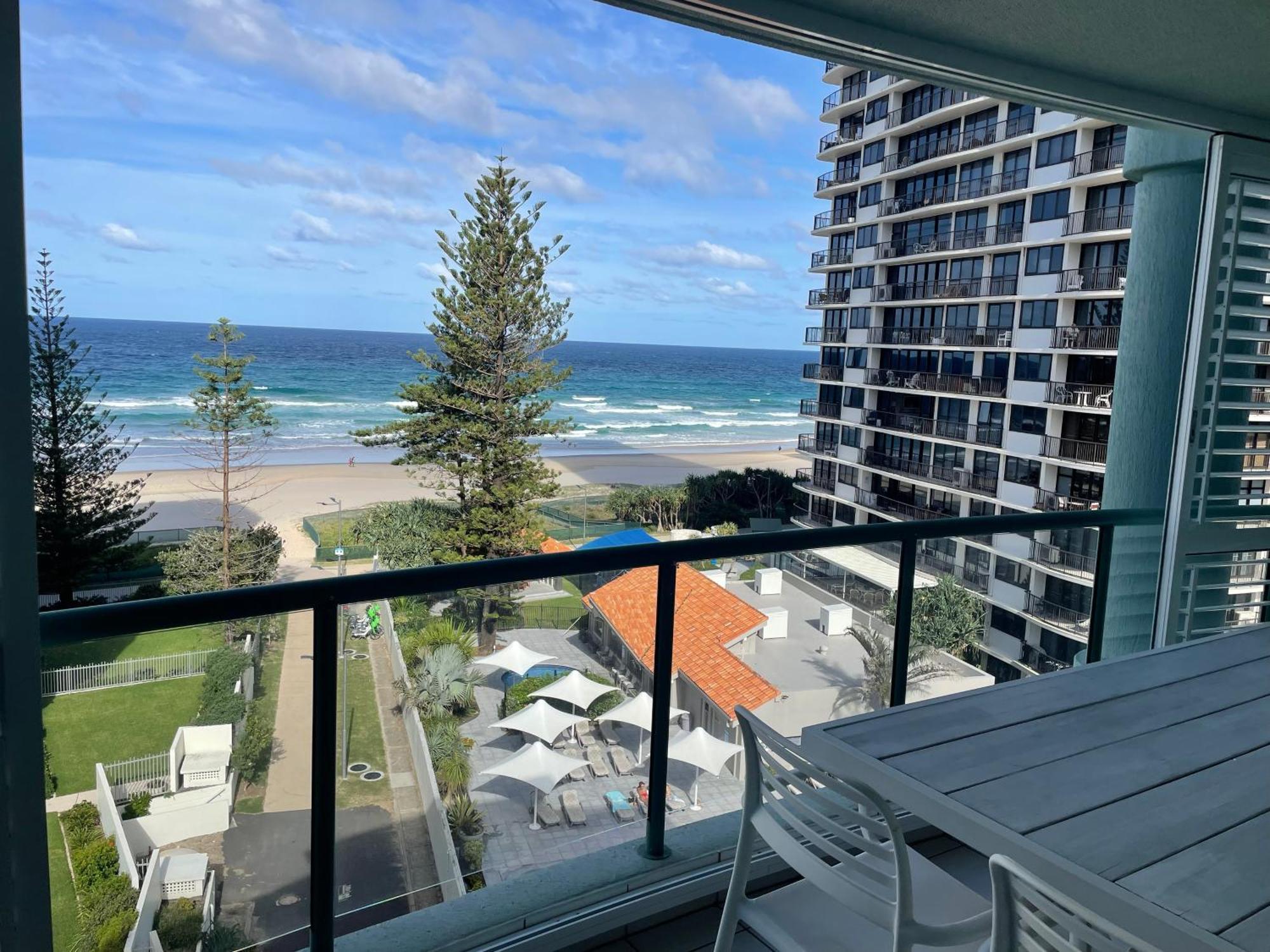 Emerald Sands Holiday Apartments Surfers Paradise Exterior foto