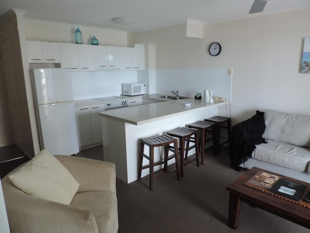 Emerald Sands Holiday Apartments Surfers Paradise Exterior foto